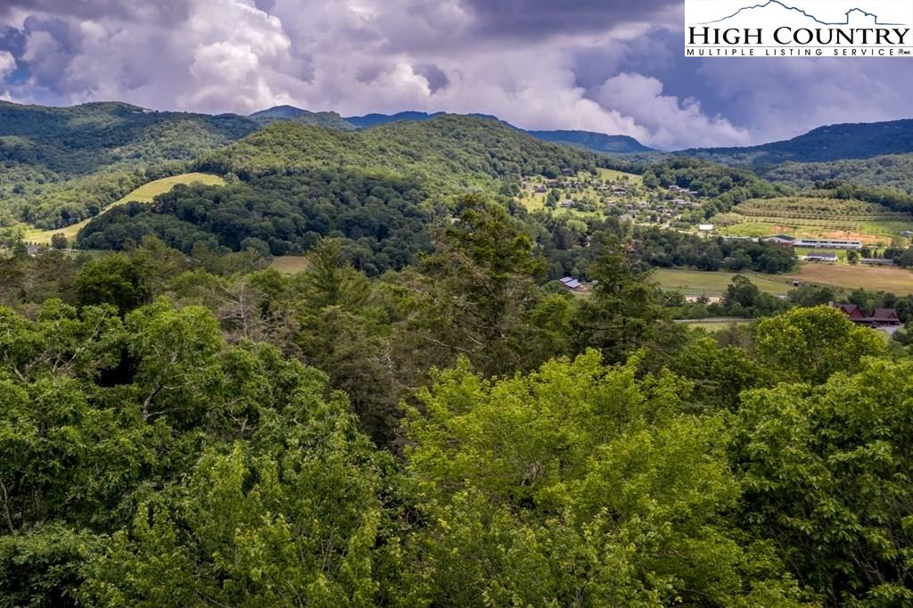 MLS 223170 465 Farm Loop Road, Banner Elk, NC 28604