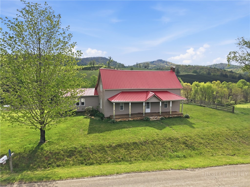 4793 Cheek Mountain Road