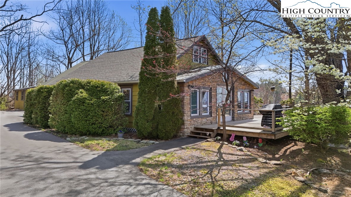 4990 Blowing Rock Road