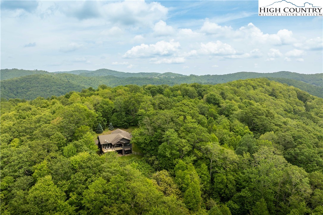 504 Grandwood Lane