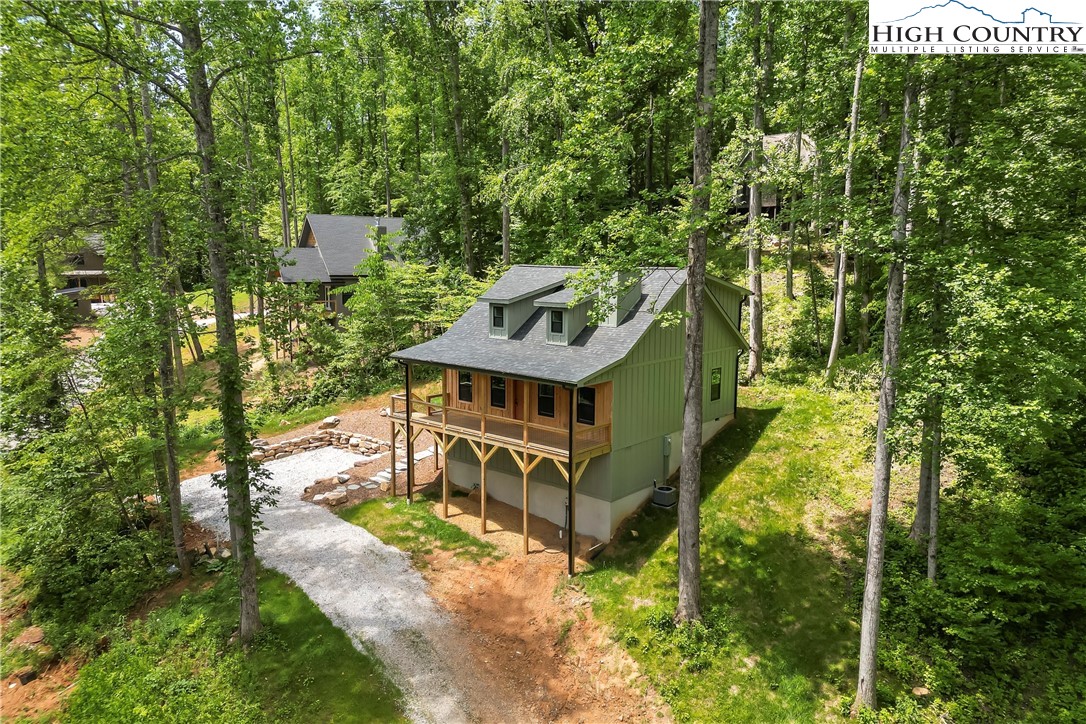 511 N Blue Ridge Drive