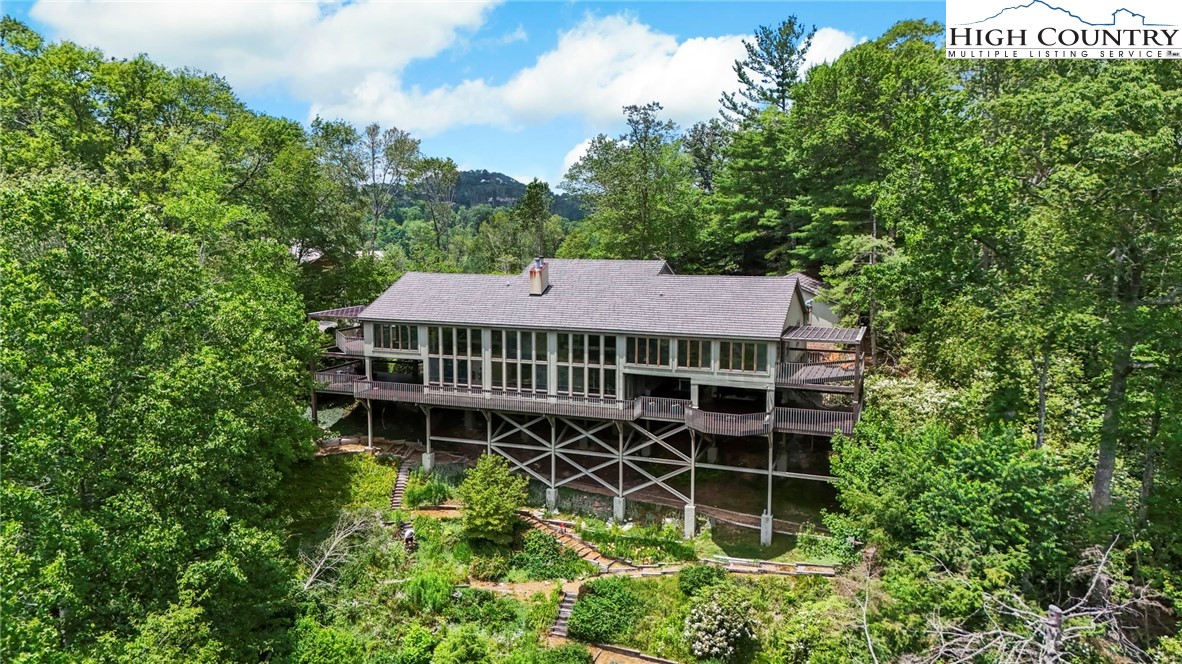 514 Raven Ridge Road