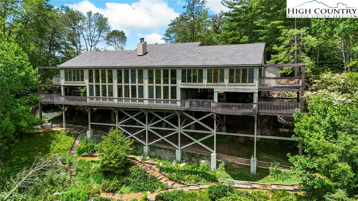 514 Raven Ridge Road