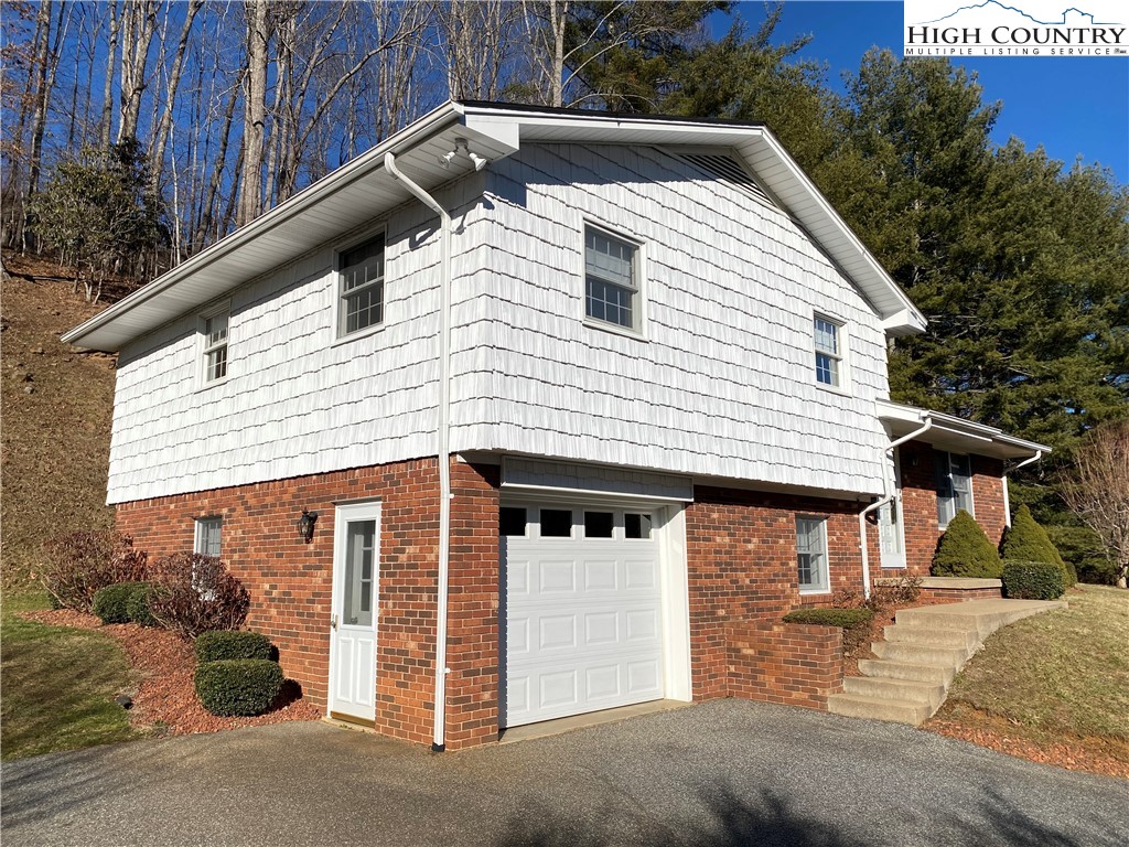 5212 NC Highway 88 West