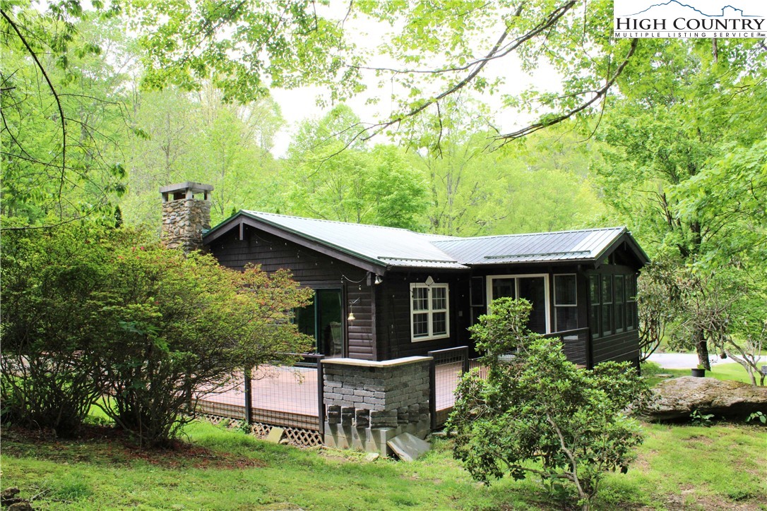 523 Schaffer Road