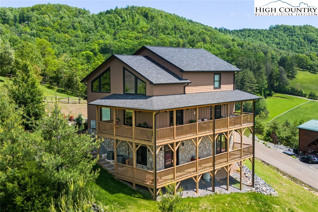 527 Cedar Trail