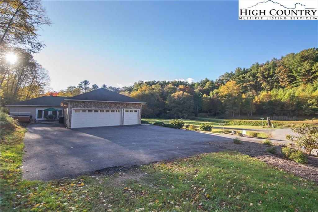 MLS 218527 528 Creekside Meadows Drive, Fleetwood, NC 28626