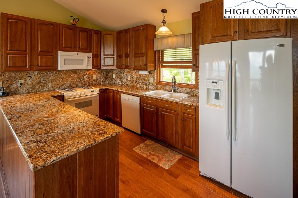 MLS 229285 53 Reece Court, Banner Elk, NC 28604