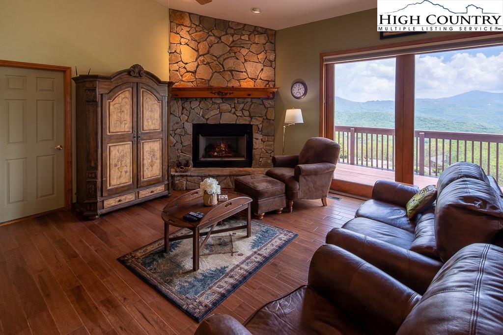 MLS 229285 53 Reece Court, Banner Elk, NC 28604