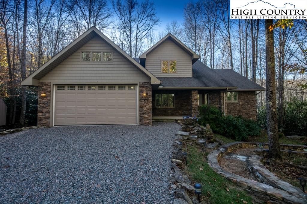 MLS 227195 535 Pinnacle Ridge Road, Beech Mountain, NC 28604