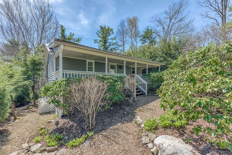 54 Whispering Pine Loop