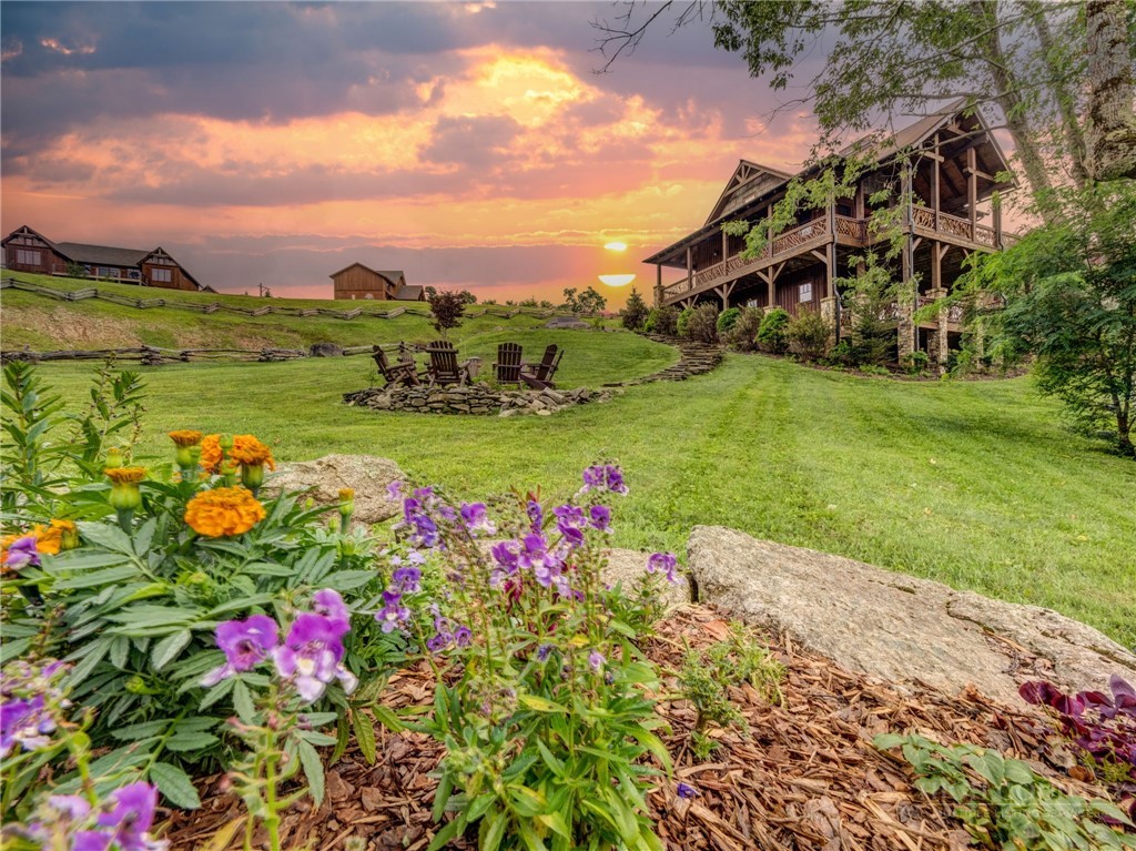 54 White Eagle Trail