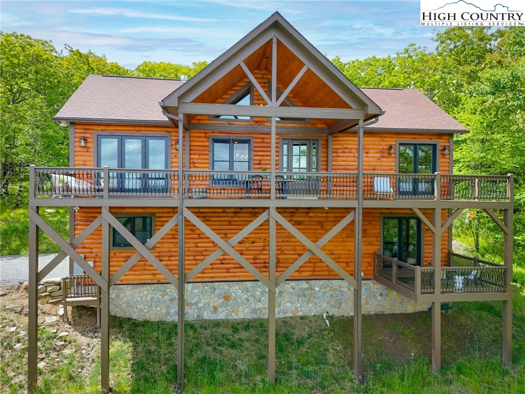 543 Broken Arrow Trail