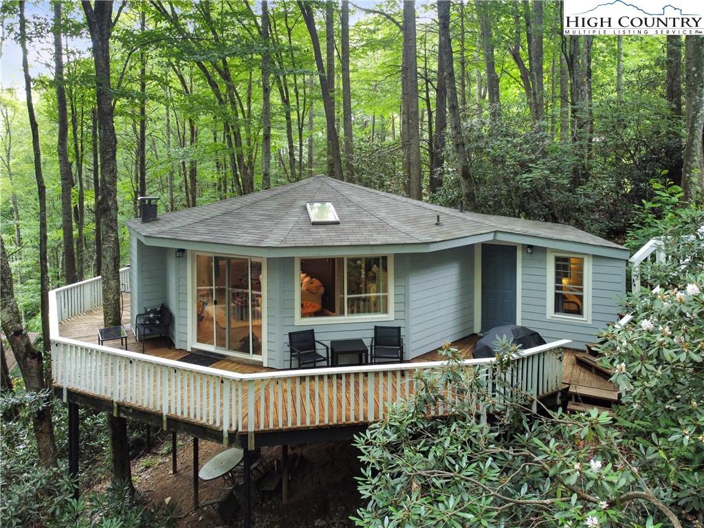 560 Laurel Ridge Road