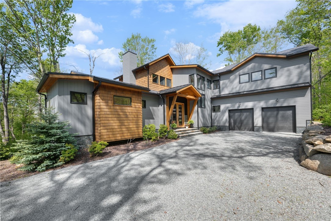 576 Eagle Springs Trail