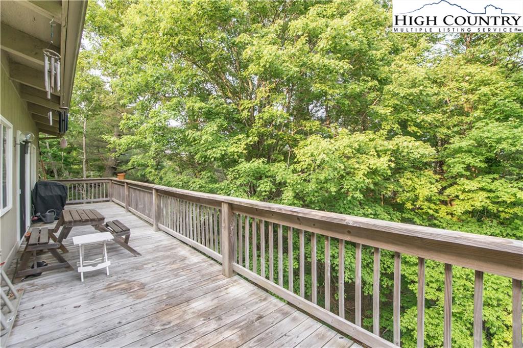 MLS 224551 581 Laurel Lane, Blowing Rock, NC 28605