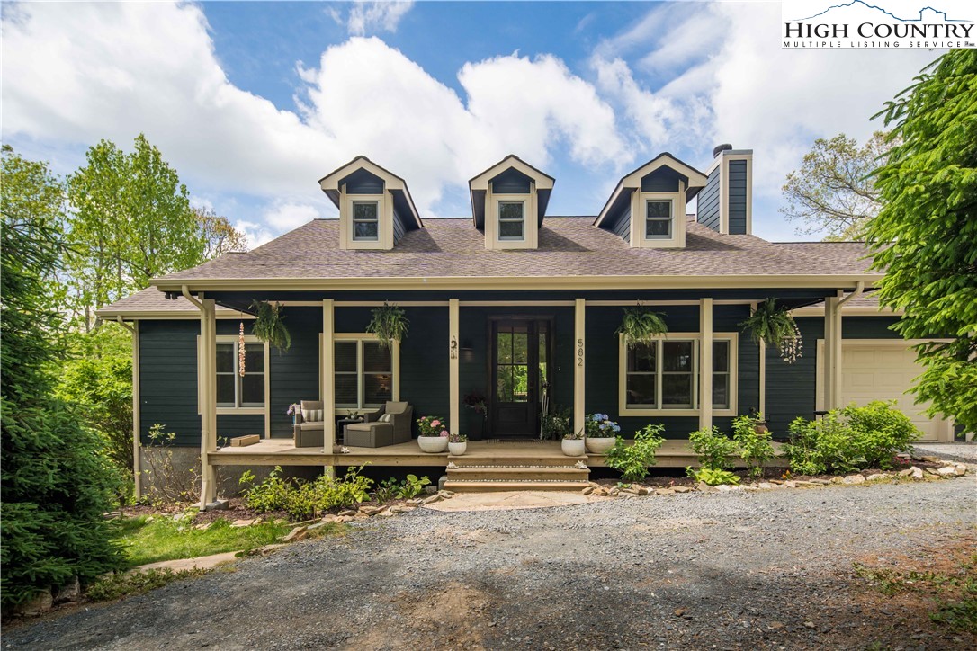 582 Sunny Chestnut Forest