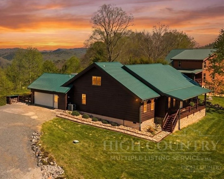 598 Valle Meadows Trail