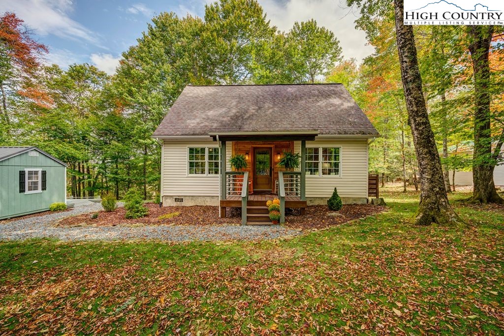 607 Charter Hills Road