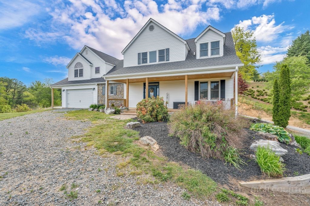 61 Honky Hollow Lane