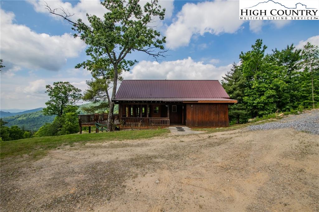 MLS 230941 622 Eagle Nest Road, Purlear, NC 28665