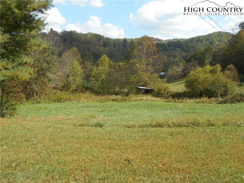 MLS 218172 634 Watauga River Rd Road, Sugar Grove, NC 28679