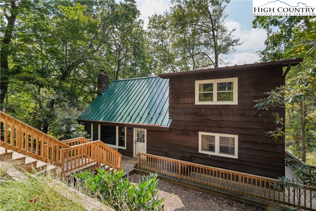 635 Bear Ridge Trail