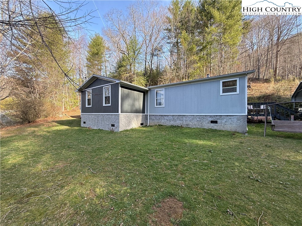 672 Upper Hanging Rock Roads