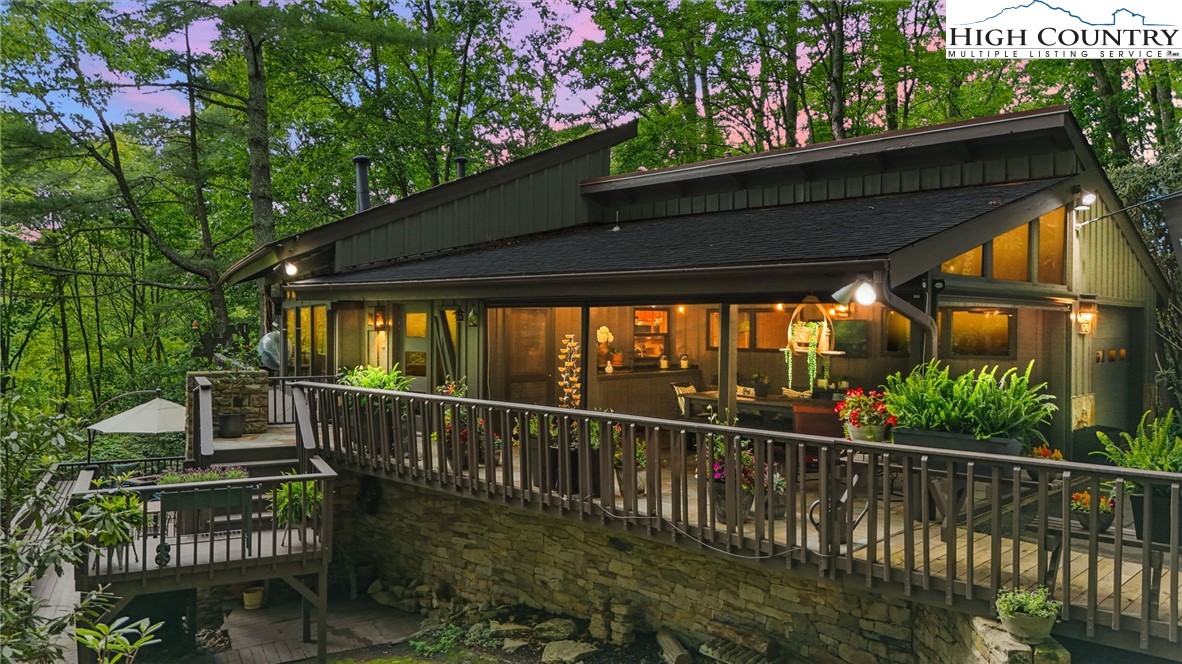 676 Schaffer Road