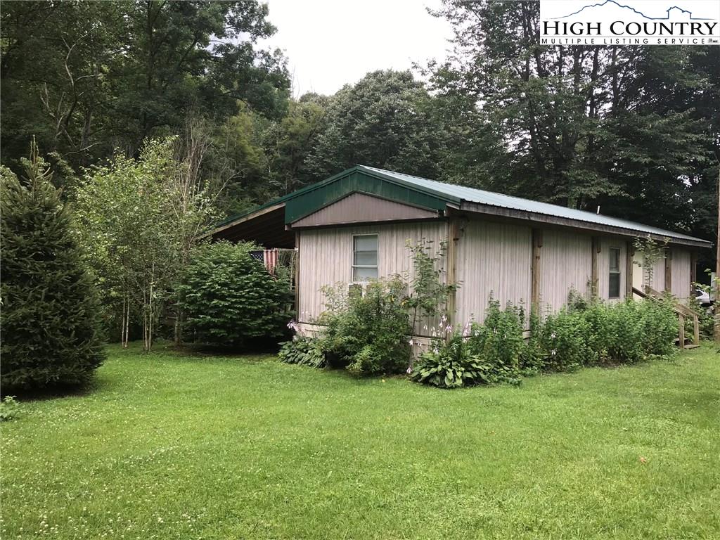 MLS 216456 6811 S US 19E Highway, Newland, NC 28657