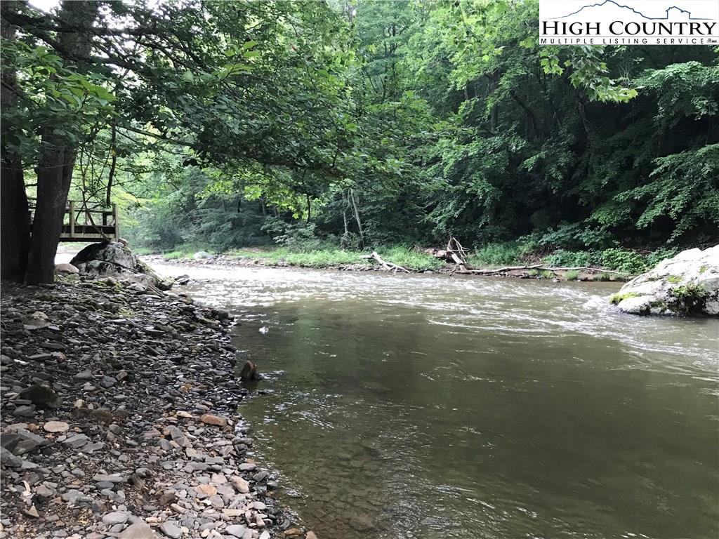 MLS 216456 6811 S US 19E Highway, Newland, NC 28657