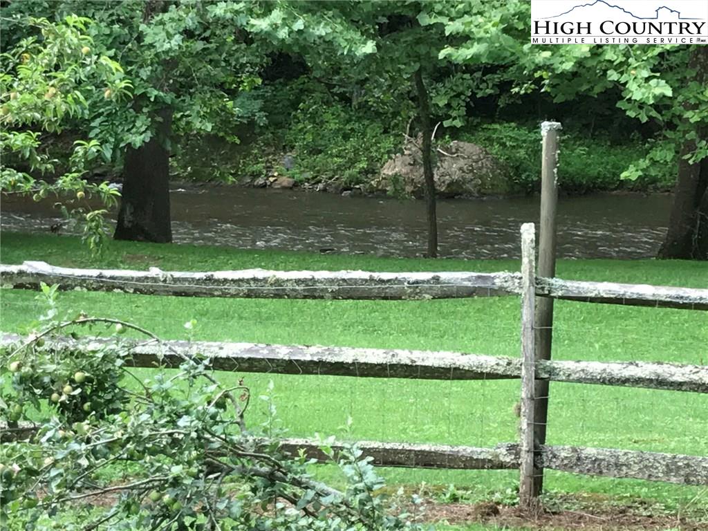 MLS 216456 6811 S US 19E Highway, Newland, NC 28657