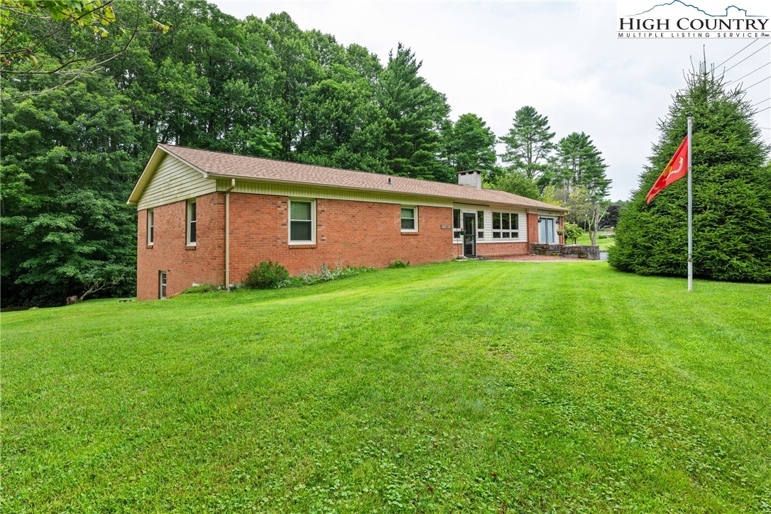 711 Possum Hollow Road