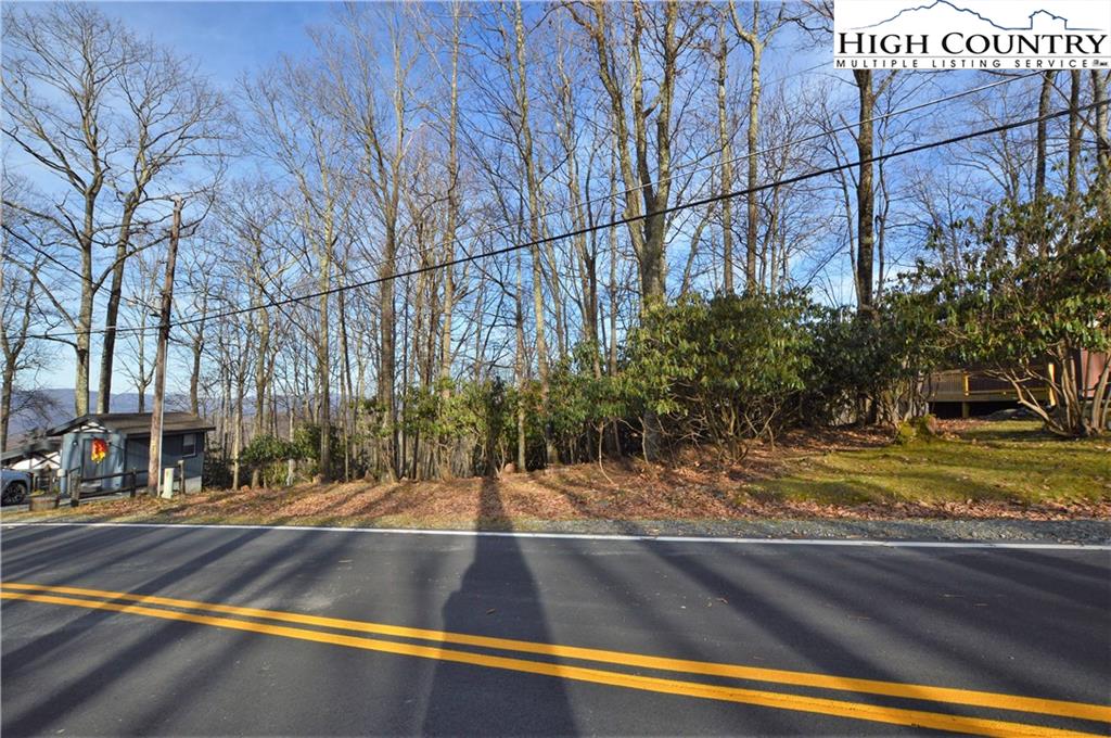 MLS 227229 728 Pine Ridge Road, Beech Mountain, NC 28604