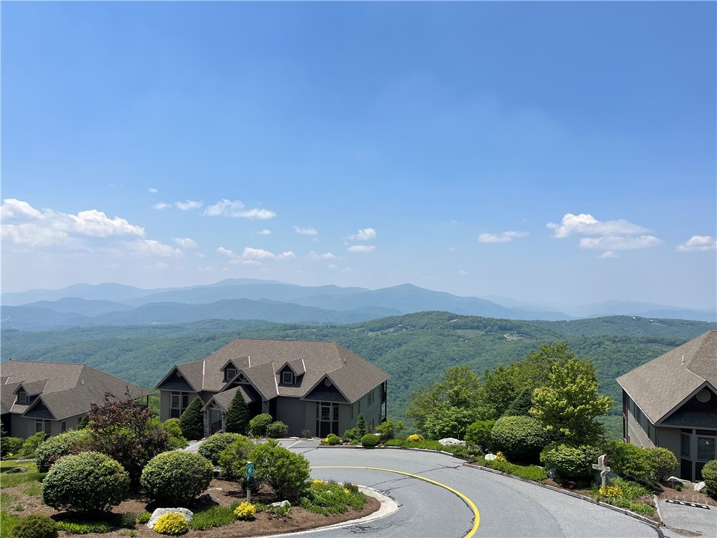 734 Craggy Pointe 24C