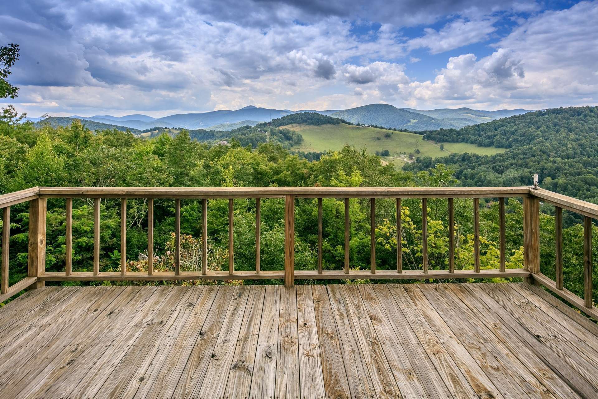 Your  guests will  love having their own  place to enjoy the views  on the guesthouse deck.