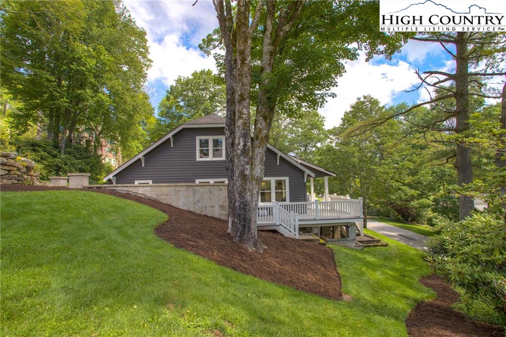 MLS 222838 789 Laurel Lane, Blowing Rock, NC 28605