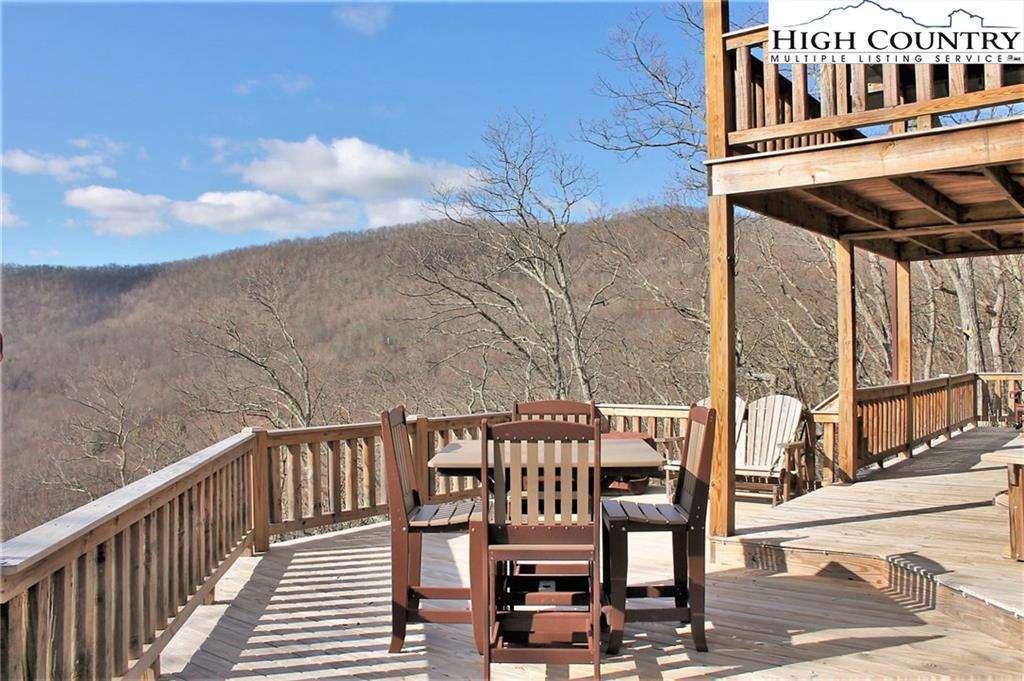 MLS 219310 837 Tomahawk Drive, Todd, NC 28684