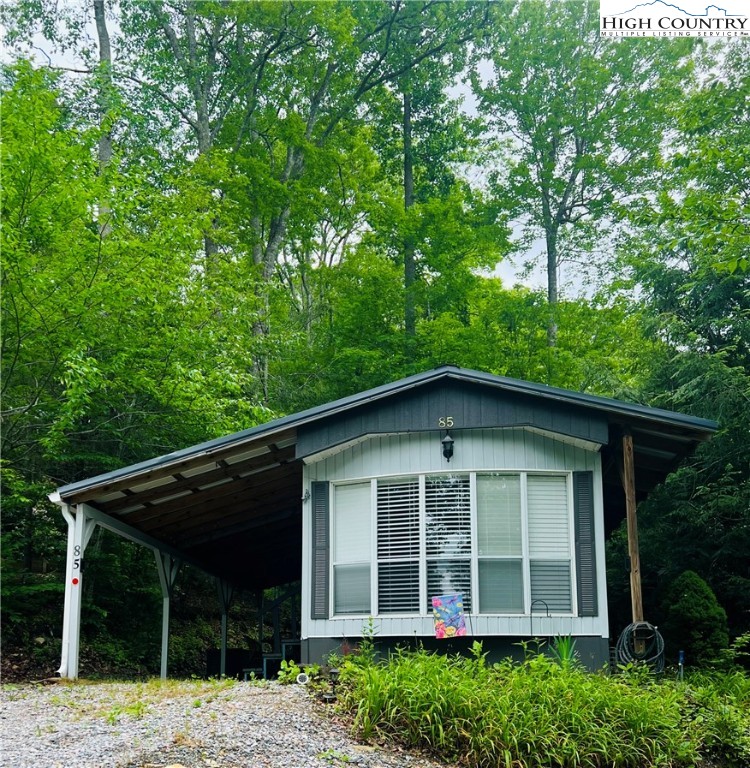 85 Jack Pine Loop