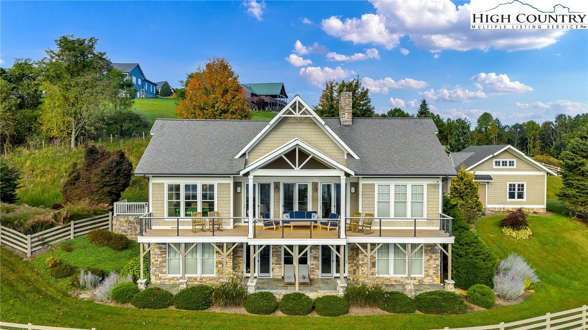 871 Fox Den Lane