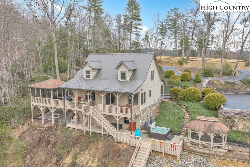 883 Wagon Ridge Lane