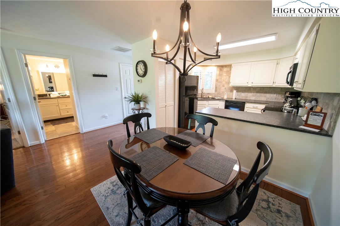 884 Chetola Lake Drive Cardinal 202