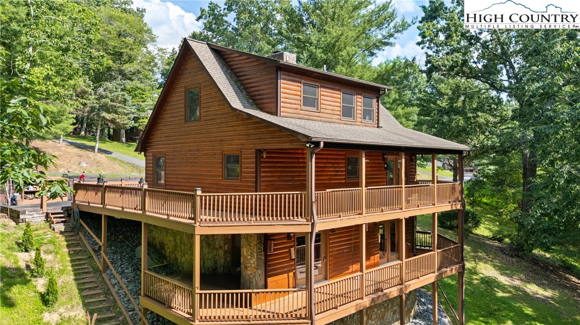893 Deerwood Road
