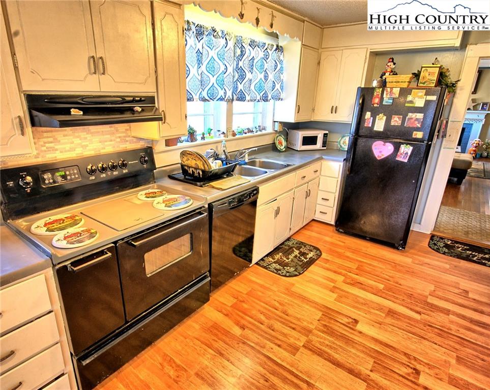 MLS 227247 910 Nettle Knob Road, West Jefferson, NC 28694