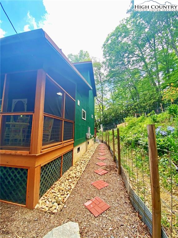 MLS 230894 925 E Big Springs Road, Lansing, NC 28643