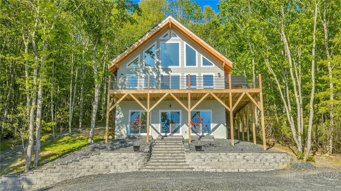 925 Red Sleigh Way