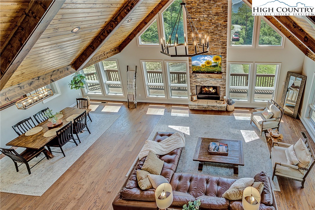 94 Silver Fox Ridge