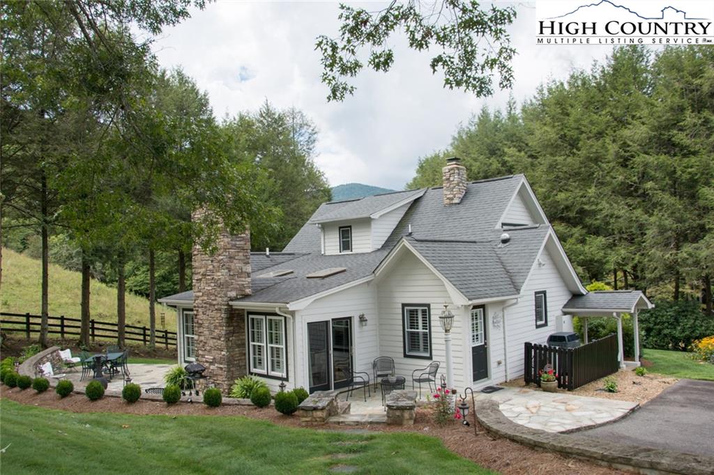 MLS 211129 946 Claybank Road, West Jefferson, NC 28694