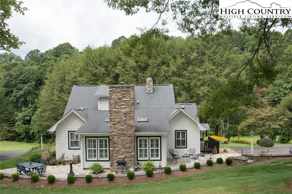 MLS 211129 946 Claybank Road, West Jefferson, NC 28694