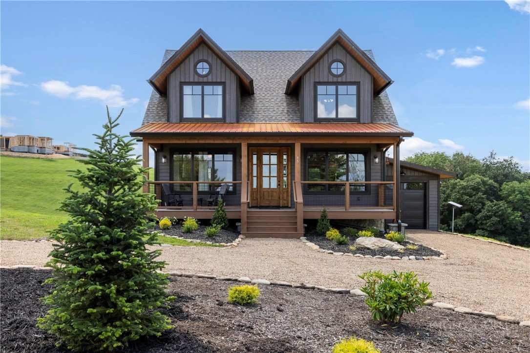 95 Vineyard Trail